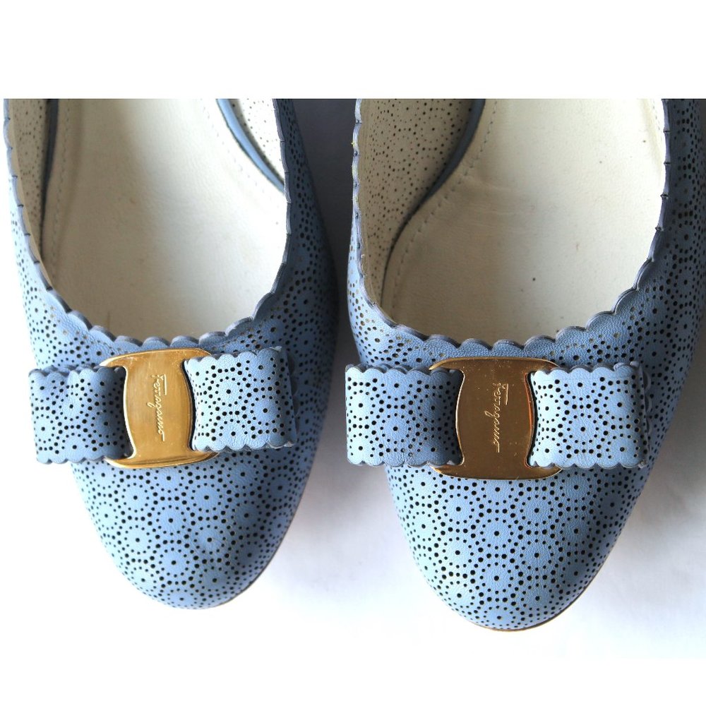 Salvatore Ferragamo Vara Bow Leather Pump Heel / Size 7.5B / Fleur Bleu Napa - Picture 5 of 14
